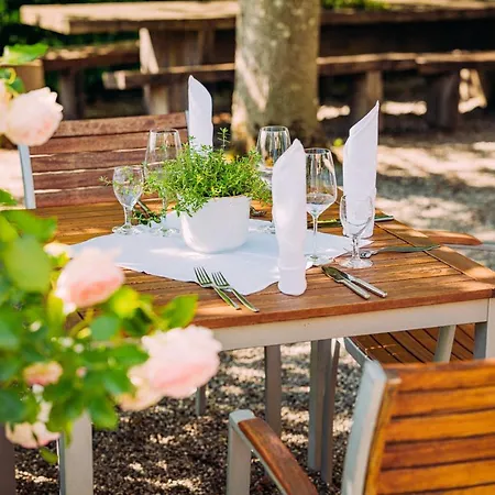 Landgasthof Keller 3* اوبرلنغن