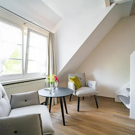 Landgasthof Keller فندق اوبرلنغن